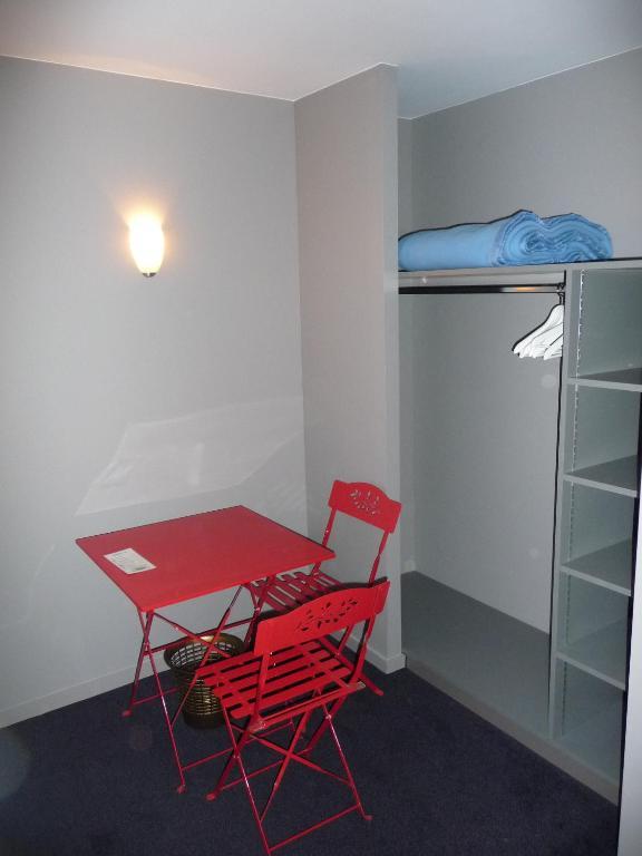 Logis Castel De Mirambel Lourdes